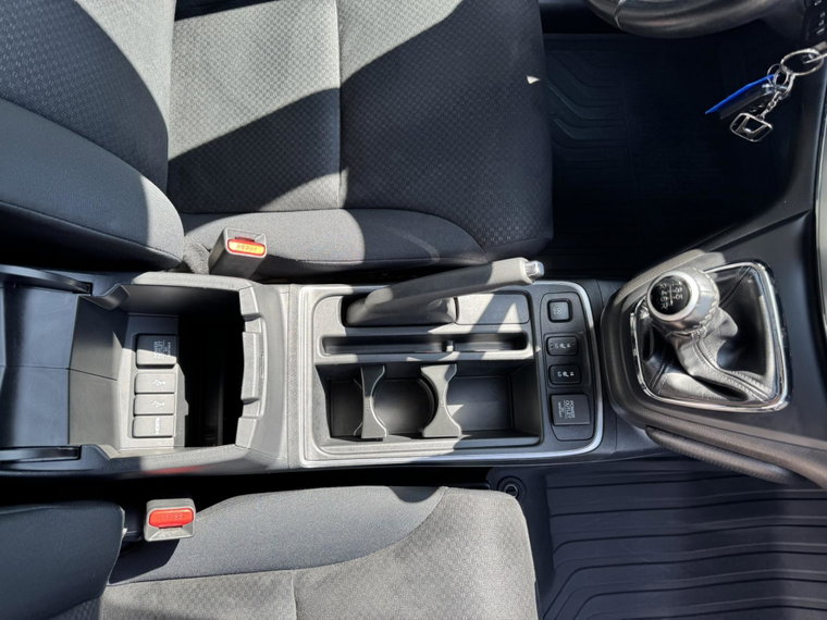 Vehicle Image 32
