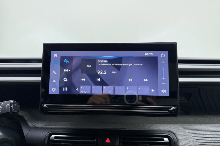 Vehicle Image 27