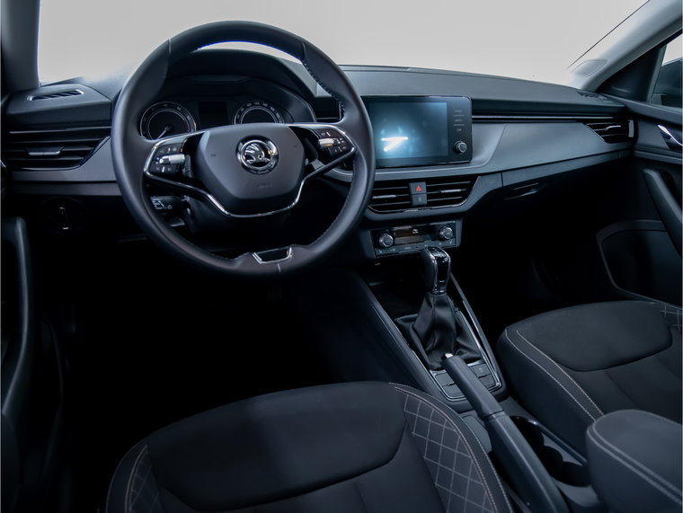 Vehicle Image 9