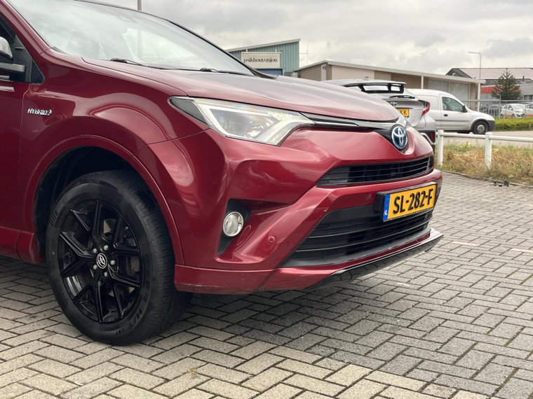 Vehicle Image 15