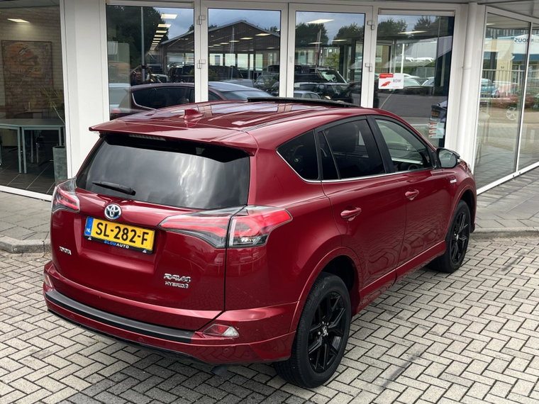 Vehicle Image 17