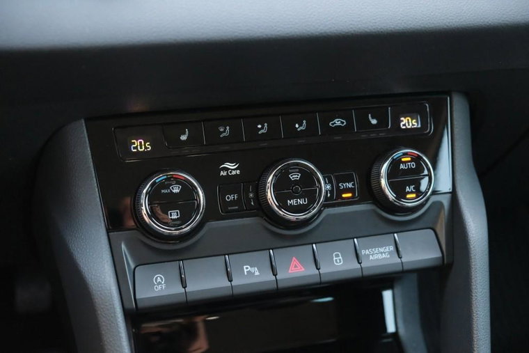 Vehicle Image 23