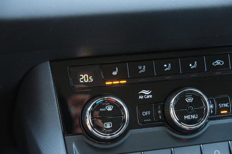 Vehicle Image 24