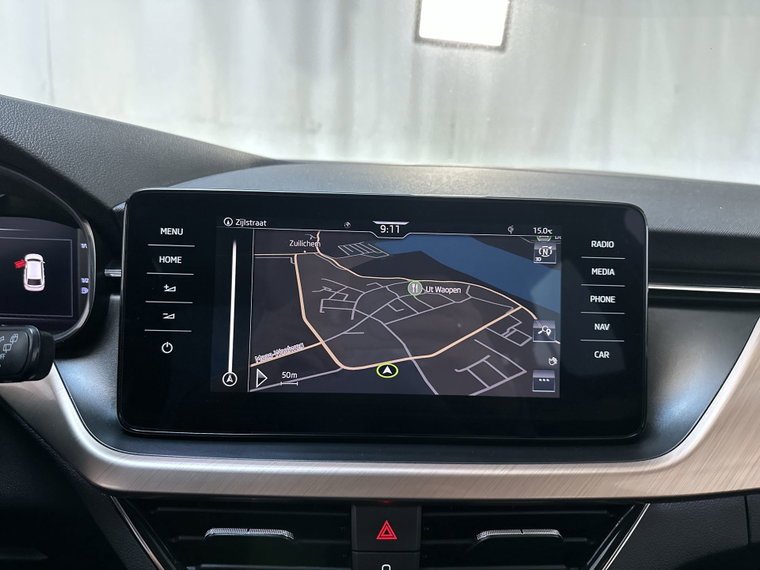 Vehicle Image 9
