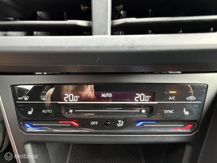 Vehicle Image 48