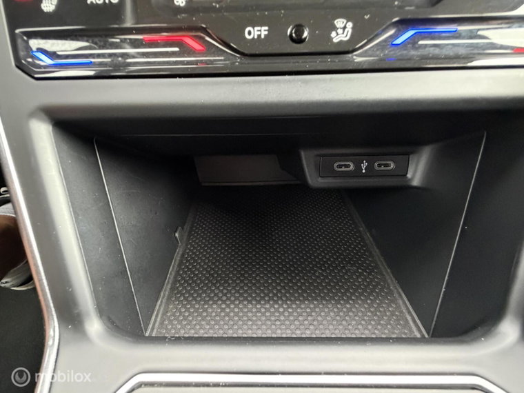 Vehicle Image 50
