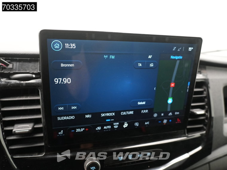 Vehicle Image 23