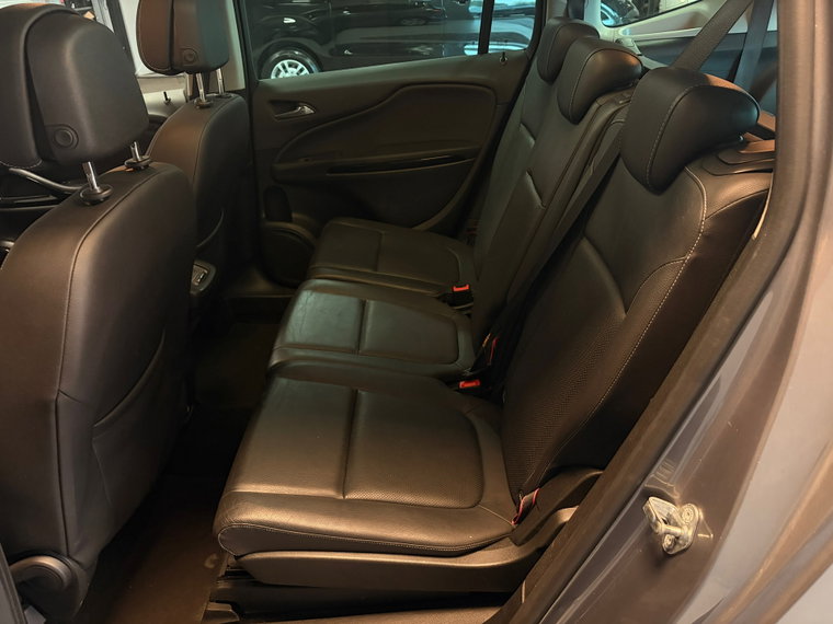 Vehicle Image 35