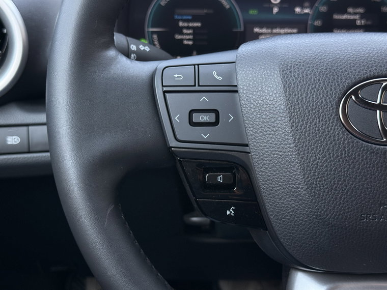 Vehicle Image 23