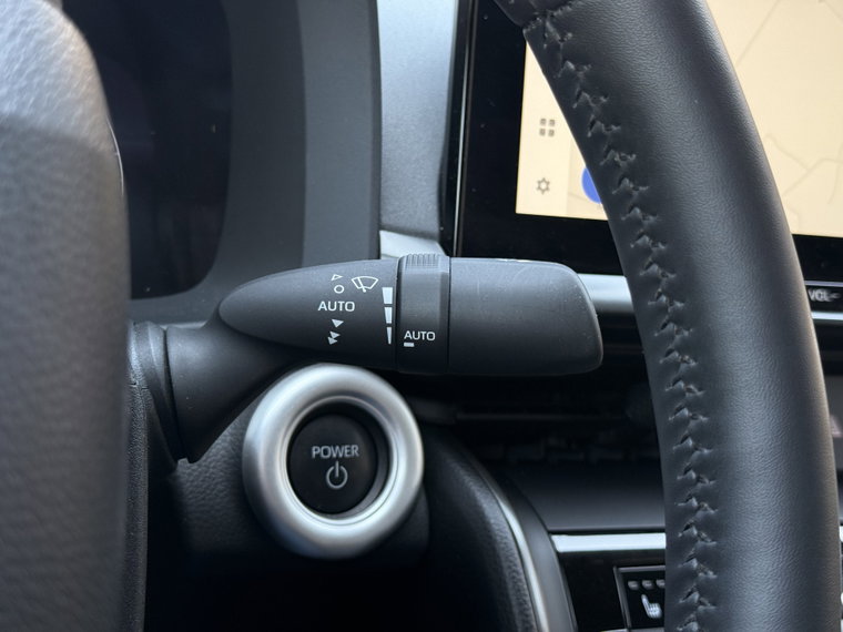 Vehicle Image 26