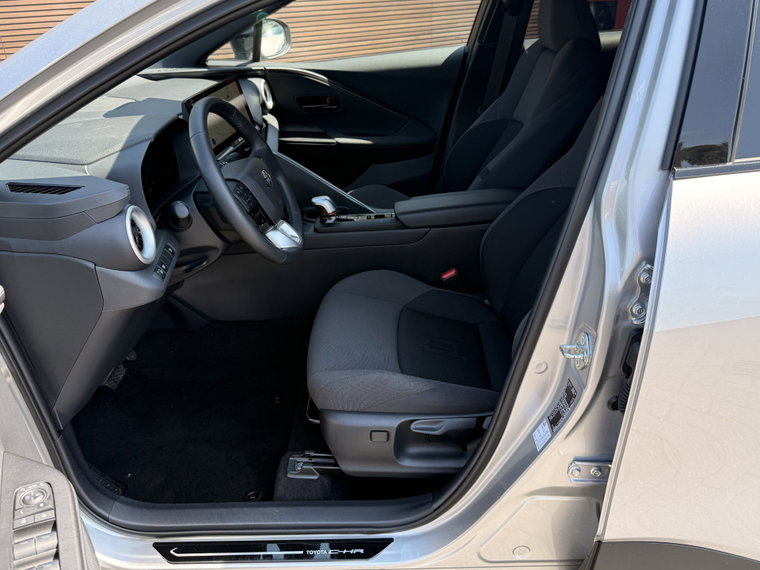 Vehicle Image 37