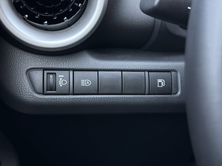 Vehicle Image 38