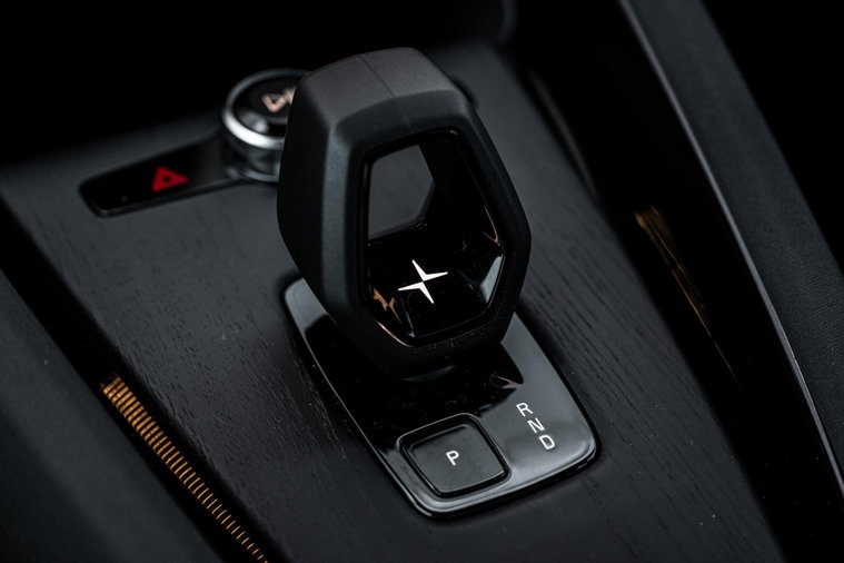 Vehicle Image 32