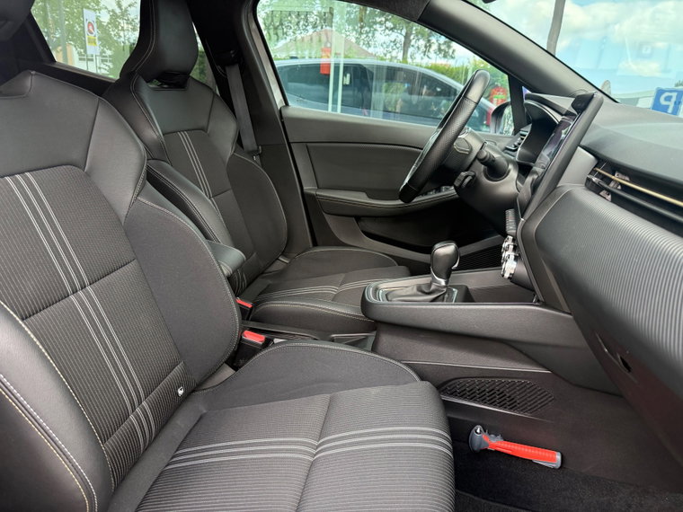 Vehicle Image 26