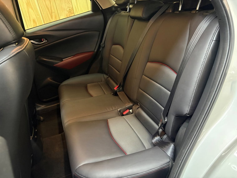 Vehicle Image 35