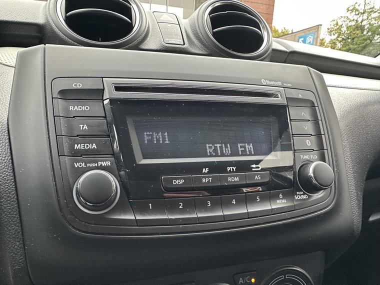 Vehicle Image 12