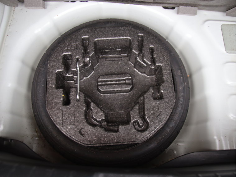 Vehicle Image 37