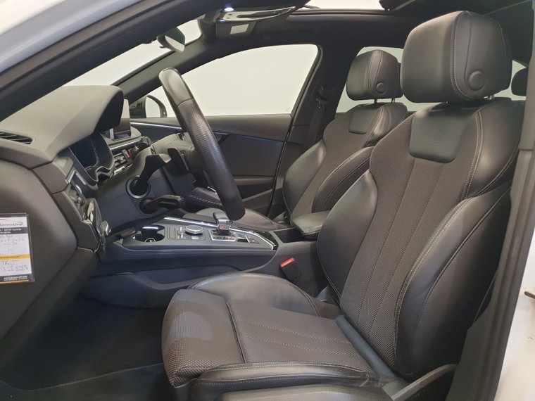 Vehicle Image 22