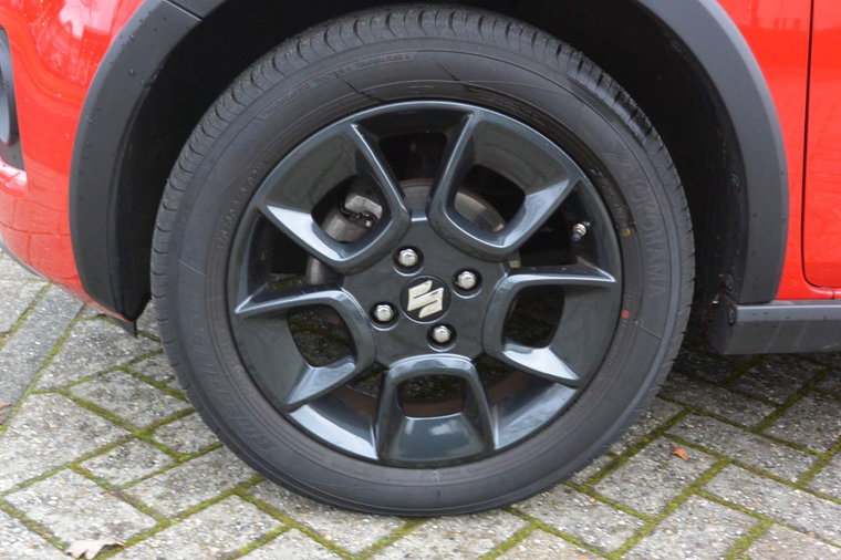 Vehicle Image 13