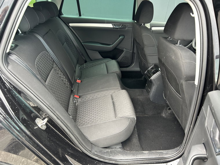 Vehicle Image 24