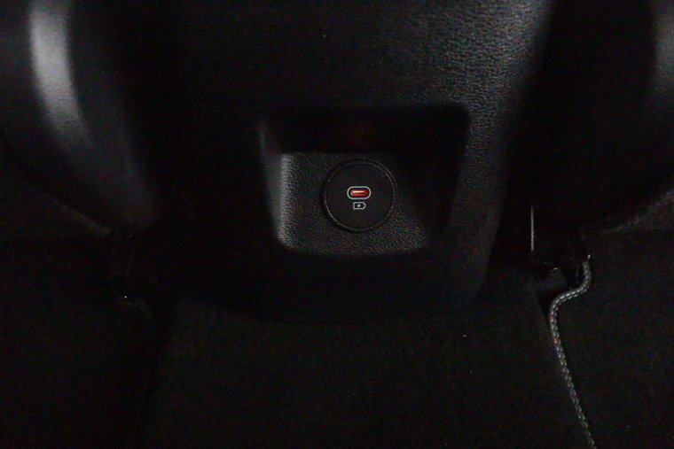 Vehicle Image 56