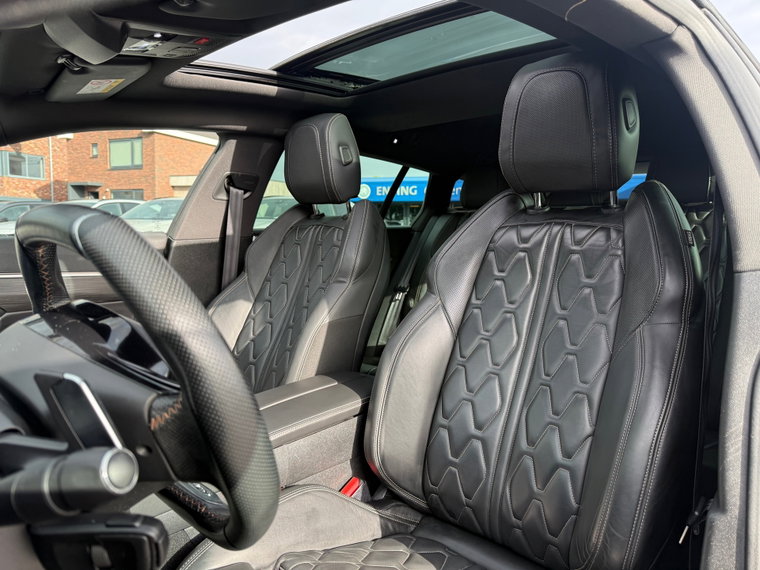 Vehicle Image 36