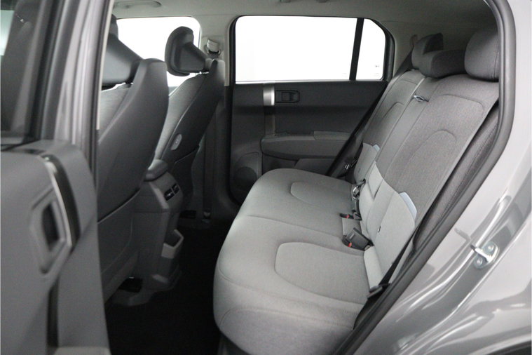 Vehicle Image 33