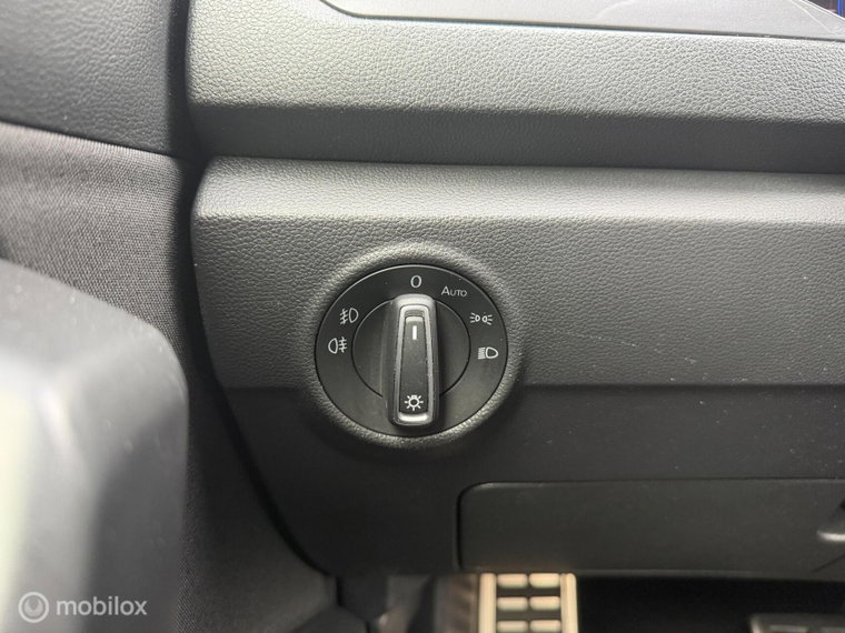Vehicle Image 40