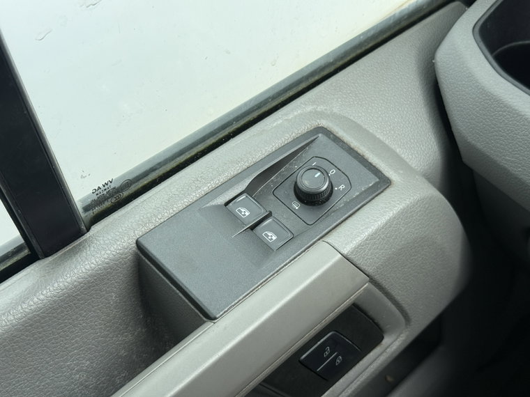 Vehicle Image 29