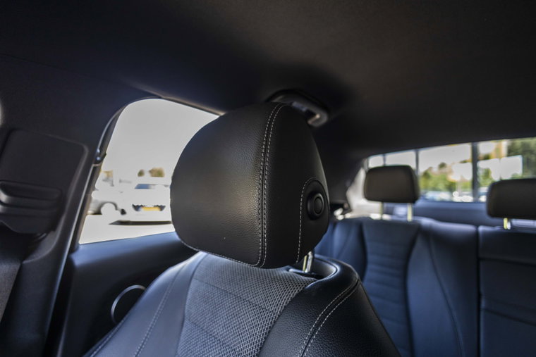 Vehicle Image 23