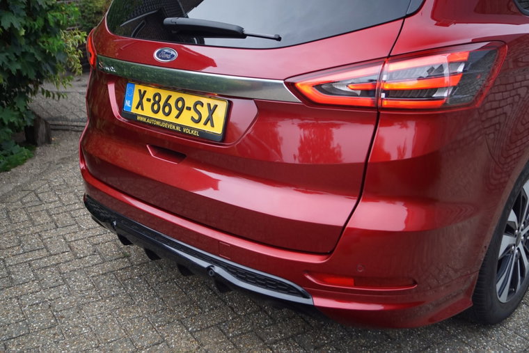 Vehicle Image 43