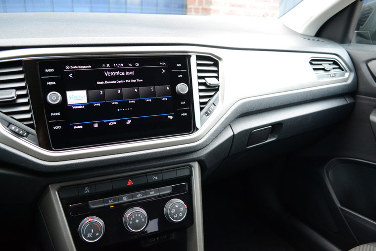 Vehicle Image 21