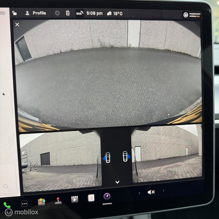 Vehicle Image 17