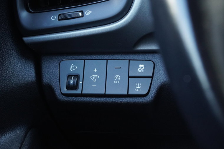 Vehicle Image 28