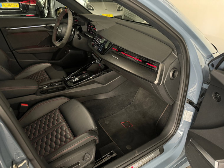 Vehicle Image 39