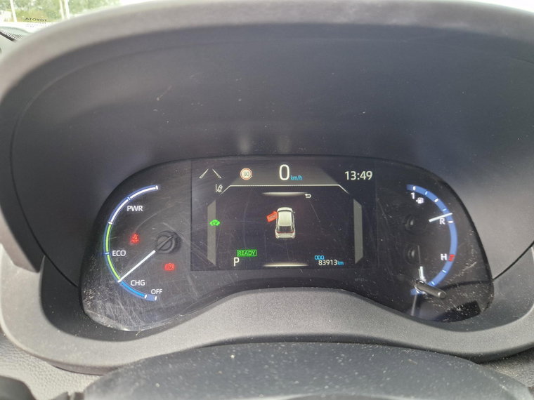 Vehicle Image 16