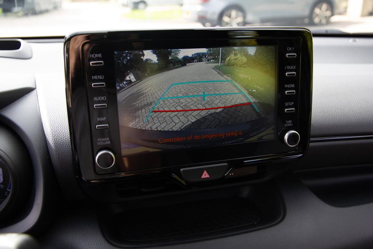 Vehicle Image 13