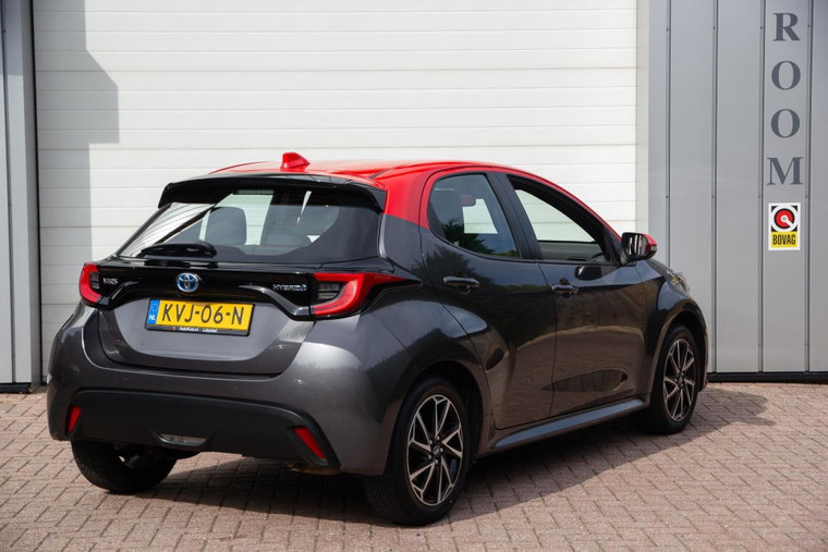 Vehicle Image 4