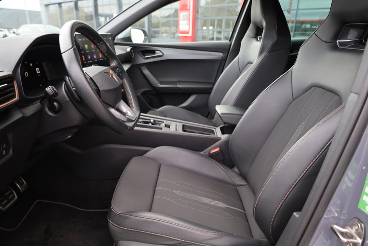 Vehicle Image 14
