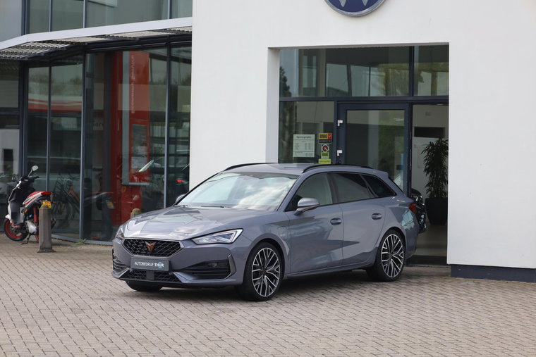 Vehicle Image 32