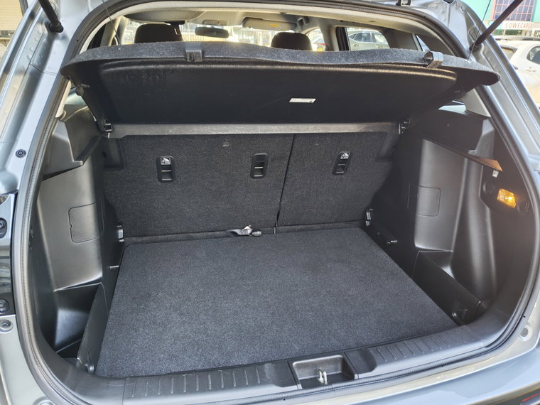 Vehicle Image 30