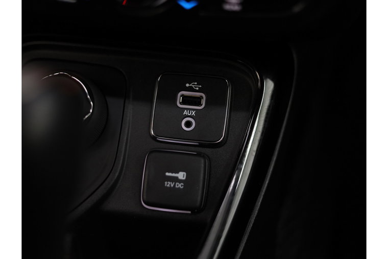 Vehicle Image 33