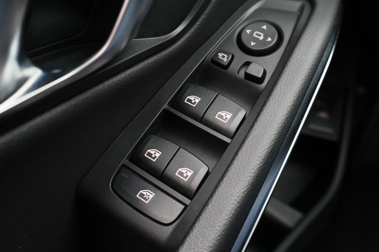 Vehicle Image 36