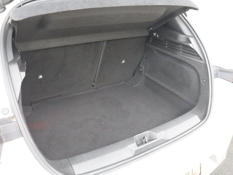 Vehicle Image 26
