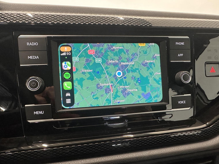 Vehicle Image 23