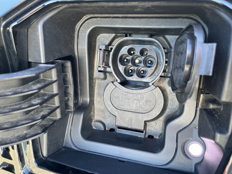 Vehicle Image 14