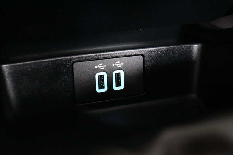 Vehicle Image 22