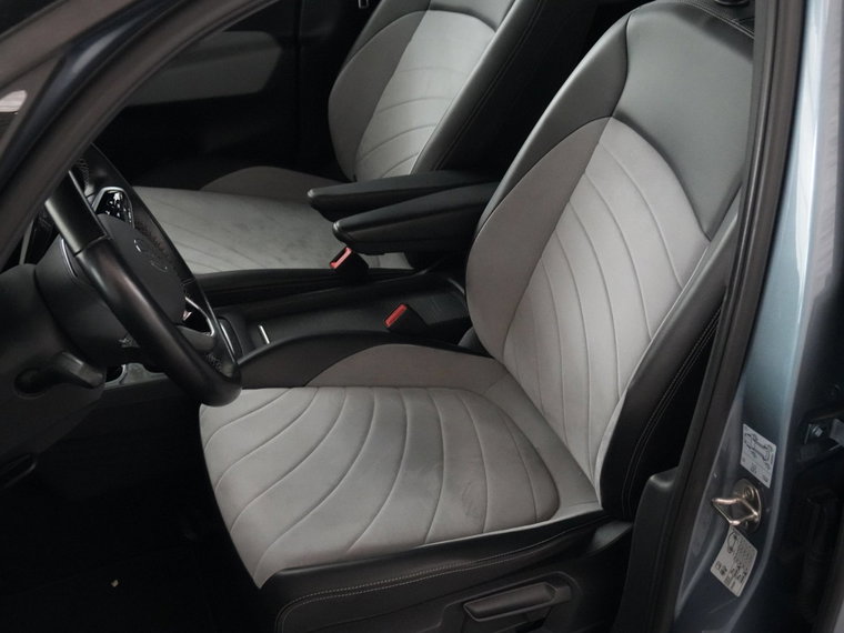 Vehicle Image 39