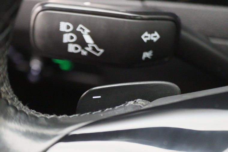 Vehicle Image 38
