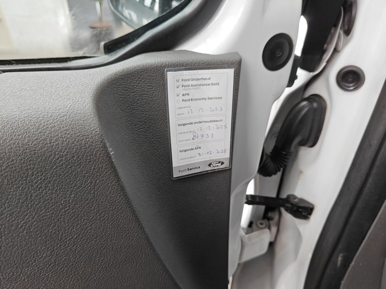 Vehicle Image 18